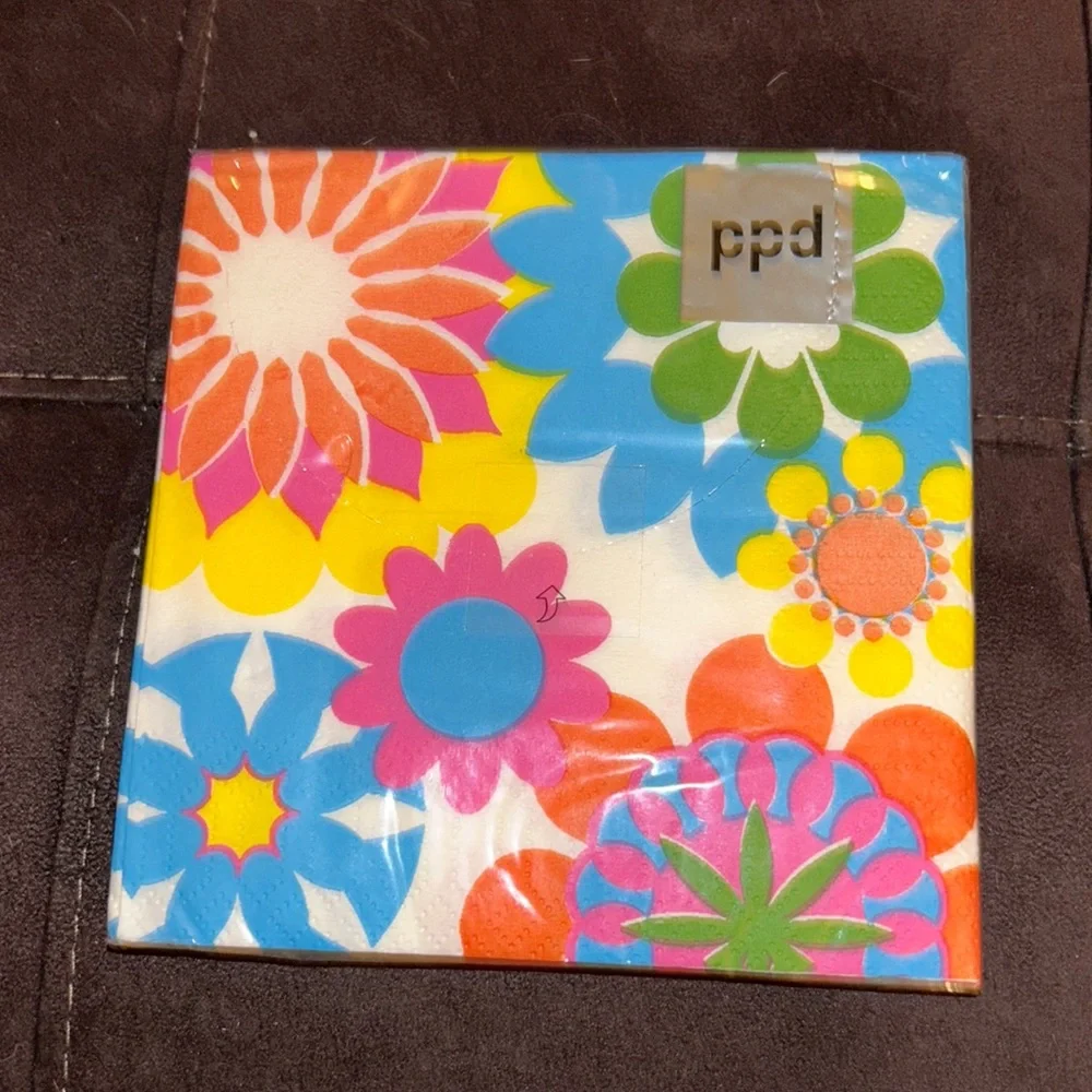 2 pkgs Trig Pop White Lunch Napkins